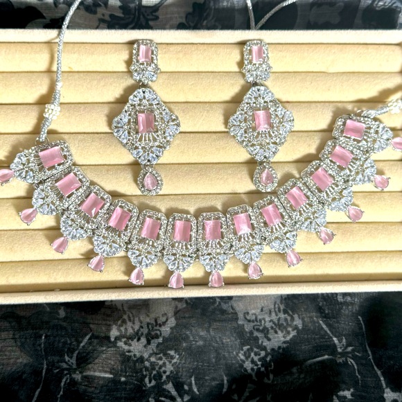 ✨only 2 left, accepting offers✨S925 Luxury cubic zirconia set - Picture 3 of 6